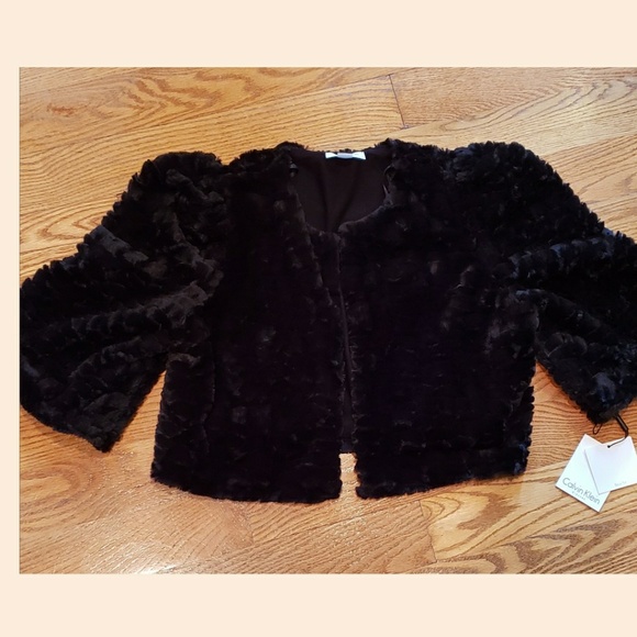 🆕️NWT Stunning Faux Fur Calvin Klein Bolero - Picture 4 of 8